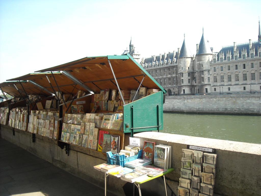 Appartement Le Voyage En Isle à Paris Extérieur photo